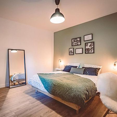 La Suite - Paisible Et A Deux Pas De La Gare Reims Luaran gambar